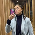 Khadijha Red Thunder Instagram - I don’t know who needs to hear this but it’s not nice to just stare…. say something while you’re at it ❤️‍🩹