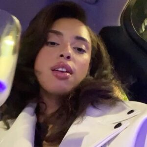 Khadijha Red Thunder Instagram - I don’t know who needs to hear this but it’s not nice to just stare…. say something while you’re at it ❤️‍🩹