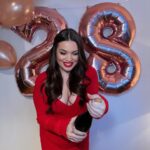 Khate Lessard Instagram - 28 ans!!!!!!🎂🥂