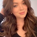 Khate Lessard Instagram - Get ready with me💅🏻 J’te présente 6 produits essentiels pour un look réussi, le tout chez @pharmaprix Jusqu’au 8 septembre, Pharmaprix offre une collection soigneusement choisie de produits essentiels avec une sélection de plus de 100 produits😍 Profites-en pour te procurer tes produits preff et accumuler des points PC Optimum HIHI!🙌🏻 #MeilleursChoixPharmaprix #pub