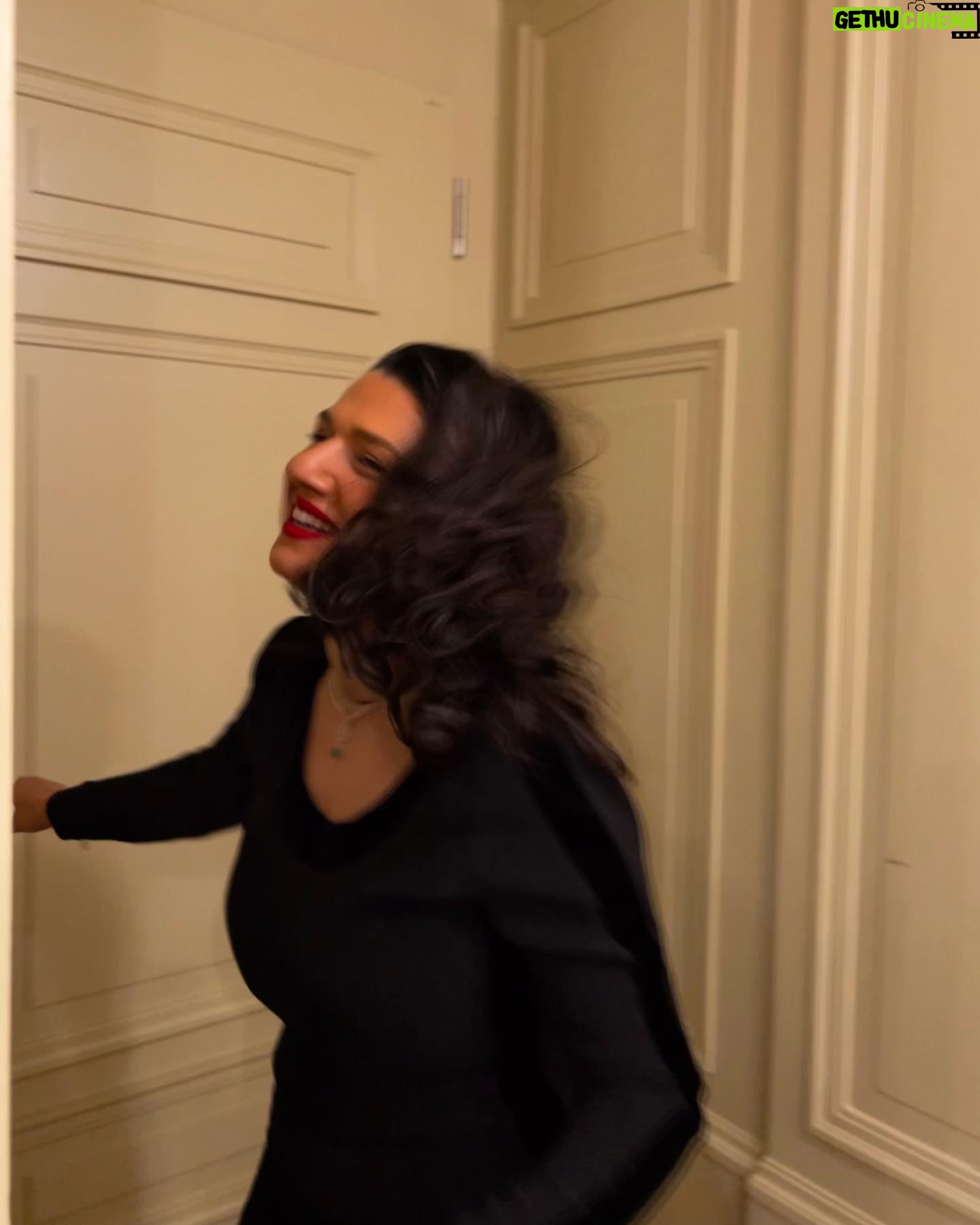 Khatia Buniatishvili Instagram - Thank you Bern ♥️ for your subtleness and your warmth. It was a special evening ✨ #bern #switzerland #piano #recital #classicalmusic #concert #livemusic #soldout #music #art #love #life #khatiaBuniatishvili Styled by @arthurmayadoux @cartier