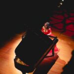 Khatia Buniatishvili Instagram - Geneva - 13.10.2023 ♥️ Merci ✨ Je vous aime ♥️ #geneva #switzerland #victoriahall #soldoutconcert #fondationminkoff #music #art #piano #concert #recital #cartier #love #life @avetis.association #khatiabuniatishvili