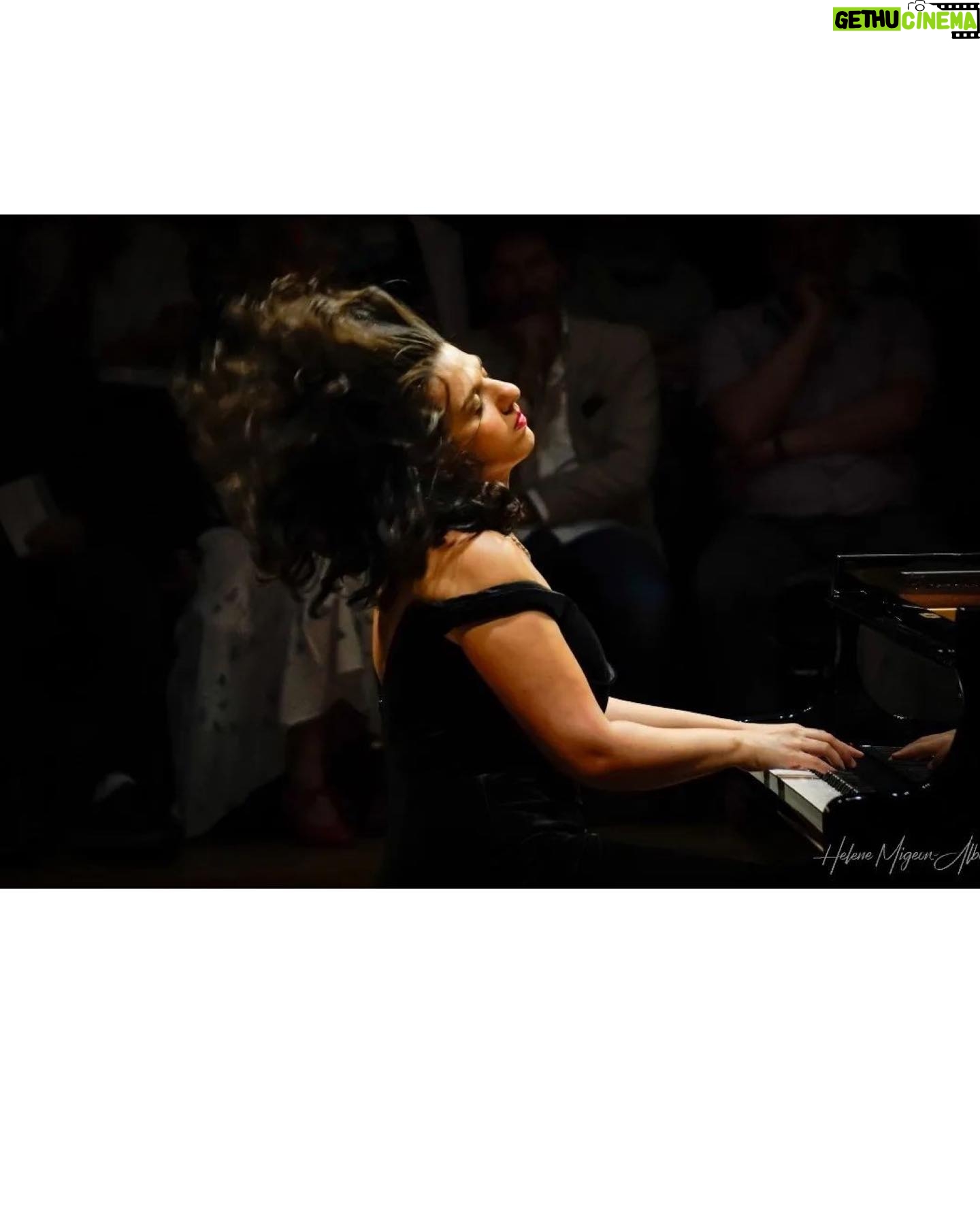 Khatia Buniatishvili Instagram - Merci Paris β€οΈ At the @philharmoniedeparis that always feels like home π Styled by @arthurmayadoux #philharmoniedeparis #paris #france #solo #recital #concert #piano #classicalmusic #cartier #music #art #family #love #life #khatiabuniatishvili
