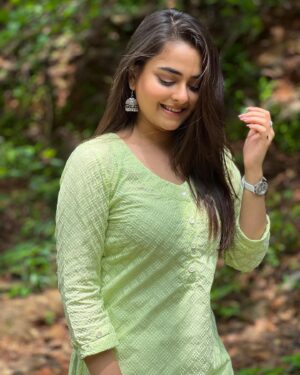 Khushi Mishra Instagram - Happy Independence Day 🇮🇳
.
.
.
📸: @romanchmehtha