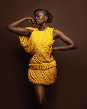 KiKi Layne Instagram - 🤎💛🤎💛
📸 @bokocecile 
@toryburch @fashiontrustus 
.
.
#ToryBurch #FTUS2024