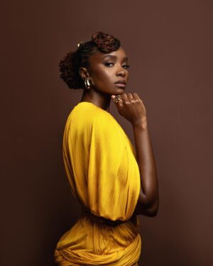 KiKi Layne Instagram - 🤎💛🤎💛
📸 @bokocecile 
@toryburch @fashiontrustus 
.
.
#ToryBurch #FTUS2024