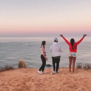 Kia Pegg Instagram - Long distance friendship things ❤️‍🩹🥺🥲