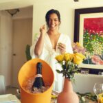 Kiara Liz Instagram - Getting ready for Valentine’s Day 💛 @veuveclicquot @mendezwineselection #VeuveClicquot #LiveClicquot #ClicquotSolaire