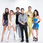 Kiara Liz Instagram - Amoo este grupo!! ✨ Llegó el mejor entretenimiento de tus domingos en la noche!! Prepárense para reírse como nunca junto a esta banda y 19 nuevos personajes @omarchaparro @carlosrivera @oficialyuri @marthahigareda @juanpazurita #QuiénEsLaMáscaraUS 5ta temporada arranca hoy a las 7/6c por @univision