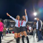 Kiara Liz Instagram - Ver a RBD con tu mejor amiga vestidas iguales, ser xtra luciendo las extensiones de Roberta de la primera temporada, llorar cantando Sálvame por que eres el verdadero drama, brincar toda la noche con las botas de tacón por que no se podía sacrificar el outfit y dsps aguantar el dolor de pies por que ya no tenemos 15 años… Todo fue épico 💥 #SiempreRoberta #NuncaMía Las últimas dos fotos fue hace unos cuantos añitos cuando vinieron al Choli… No judging please 😆