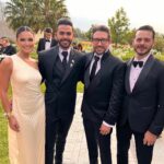 Kiara Liz Instagram - Ver la cara de tu mejor amigo cumpliendo uno de sus mas grandes sueños, no tiene precio 🥹 Que felicidad fue presenciar este momento en sus vidas ❤️ Los Amo #LabodadelosCarlos @carlosadyan @carlosquintanillas
