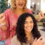 Kiara Liz Instagram - Poco a poco llevando a @kiara.lizpr a recuperar sus rizos y mantener un cabello saludable. En mi carrera de 27 años como especialista en cabello rizo he apoyado a miles de personas en su proceso de transición. El camino a llevar el cabello saludable requiere disciplina, consistencia, aguante, buenos productos y visitas al salón de belleza para corte de puntas por lo menos tres veces al año. Importante mencionar, si vas a usar algún equipo térmico como el secador, la plancha o tenazas, vela siempre que puedas controlar el calor y no lo uses a una temperatura mayor de 350 grados. Busca equipo termal de calidad y si lo puedes evitar, mejor. Cita en @omstudiopr ??? Las puedes hacer escribiendo por WhatsApp las 24 horas del día al 787-372-8090 o llamando al 788-268-1023 de lunes a sábados de 9am a 6pm. En agosto integro un servicio para citas iniciales conmigo que le permitirá a clientes nuevos adquirir una cita. Pendiente!!! Ámate, eres perfecta tal cual eres. #lauraom #omlifestylepr #Omstudiopr #lareinadelosrizos #kiaralizpr #curls #rizos #transitioninghair