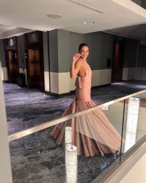 Kiara Liz Instagram - Feeling like a Disney princess in this dress ✨

Gala season is 🔛

Vestido: Colección LUXE SS24 by @luisantoniomoda @luisantoniodesigner 
Joyas: @unode50 
H&M: @keishleemakeup 
Stylist: @claudiamad