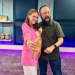 Kika Edgar Instagram - ¡Qué cosa tan más divertida Kika Edgar en “La cueva de Álvaro! Ojalá hubiera más artistas como ella en el universo. La vas a amar de principio a fin. Métete ya a tu plataforma favorita de podcast y goza de esta experiencia. Te la mereces. ¡Gracias, Kika! ¡Gracias a ti! ¡Felicidades! #kikaedgar #artista #cantante #actriz #musica #teatro #television #telenovelas #musical #musicales #humor #comedia #trayectoria #podcast #spotify #imperdible #recomendacion #recomendaciones #lacuevadealvaro #alvarocueva #martes #felizmartes #felizmartesatodos @kikaedgar @spotify @spotifymexico