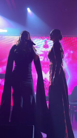 Kika Edgar Instagram - Esta es tu última oportunidad para disfrutar de Cosas del Amor en CDMX! ❤️ Te lo vas a perder? Nos vemos este 30 de mayo en el @lunariomx ❤️💃🏻 Pasa una noche increíble con nosotras y nuestra invitada especial @reginavocedrag . Venta de boletos en @eticketmx  #ReginaVoceDrag #Musica #Concierto #MusicLive