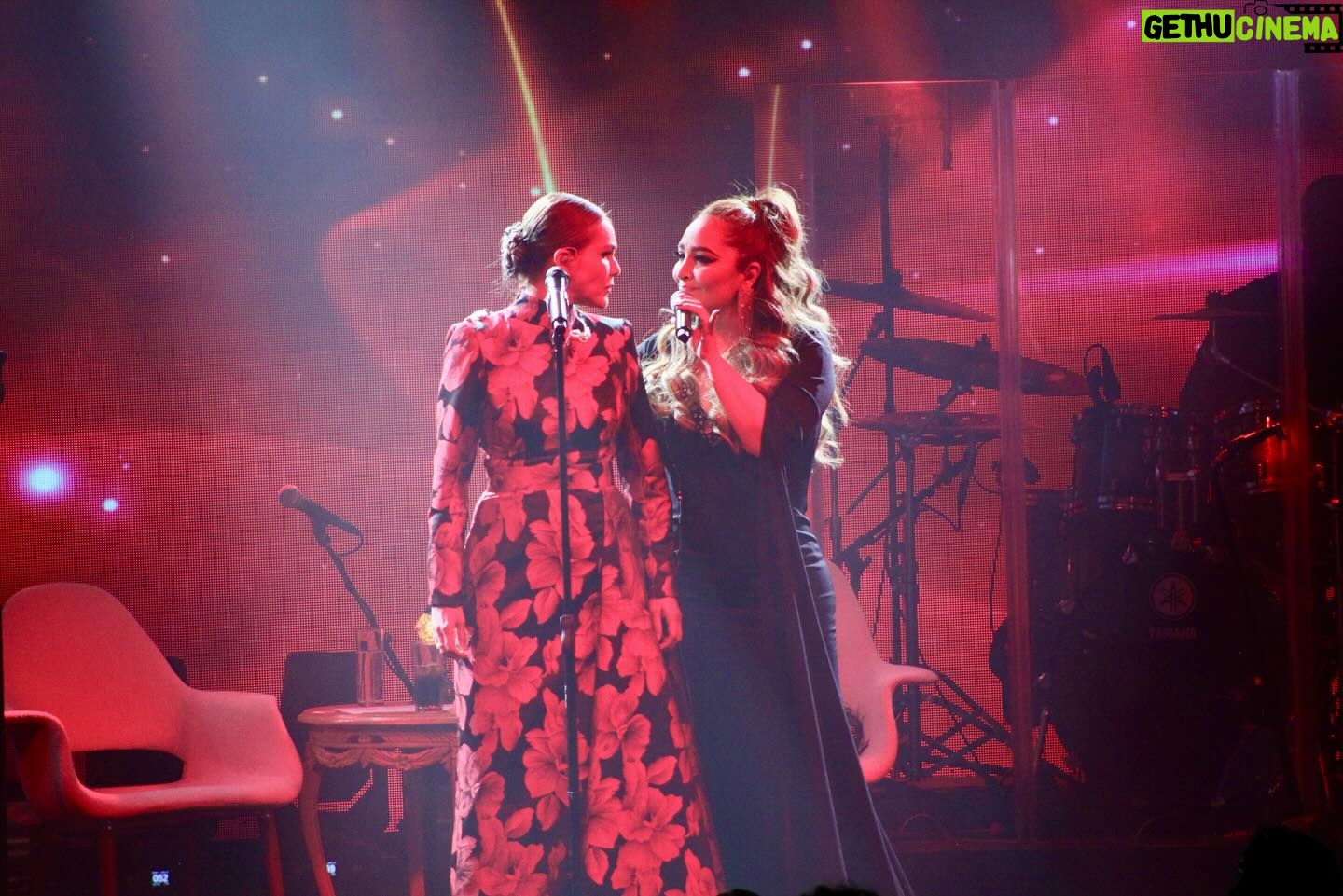 Kika Edgar Instagram - Ya tienes tus boletos para #CosasdelAmorTour el Jueves 30 de mayo! Única fecha en CDMX! No te lo puedes perder! Te estaremos esperando @kikaedgar , @myriammontecruz_ y nuestra invitada especial @reginavocedrag 🥰❤️🌷 TIP: hay quincena de descuentos en @eticketmx en la zona Preferente A ! Aprovecha y asegura tus lugares!