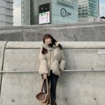 Kiki Lin Instagram – 喔霓來連線依然是一刻不得閒
出來吃飯前沒靈魂的拍幾張要繼續工作了

#全身都是新品
#連線只到明天喔
#今晚 @ohhnii.ohhnii 還會直播一次