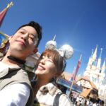 Kiki Lin Instagram - 上一次去Disney大概是10年前了吧 這次來很剛好的是聖誕節活動的第一天 也是東京Disney的40週年 人真的多到我傻掉😂 不過感動不減 走進園區的那一刻我說了一句「我好想哭喔」 看見40週年聖誕樹想哭 玩遊樂設施也想哭 看了三場遊行三場都想哭 最後的煙火我一樣又濕了眼匡 這是迪士尼的魔力 我想我無論幾歲都會這麼喜歡這裡🫧🏰💖 - 這趟Disney還好有我妹 妳最棒了🥰 - Disney照片實在太多了 所以還有下一篇🤣 #Disney40