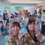 Kiki Lin Instagram - 上一次去Disney大概是10年前了吧 這次來很剛好的是聖誕節活動的第一天 也是東京Disney的40週年 人真的多到我傻掉😂 不過感動不減 走進園區的那一刻我說了一句「我好想哭喔」 看見40週年聖誕樹想哭 玩遊樂設施也想哭 看了三場遊行三場都想哭 最後的煙火我一樣又濕了眼匡 這是迪士尼的魔力 我想我無論幾歲都會這麼喜歡這裡🫧🏰💖 - 這趟Disney還好有我妹 妳最棒了🥰 - Disney照片實在太多了 所以還有下一篇🤣 #Disney40