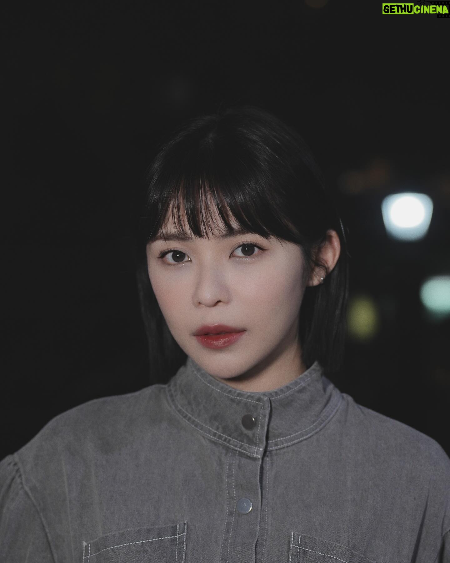 Kiki Lin Instagram - 來找黛西保養了好多年 每次固定雷射還會打音波 但這次是我第一次打這麼完整的音波 這次打了1000發 我跟大家一樣怕痛所以千美麻膏敷好敷滿 他們麻膏真的很優秀🤣 這次打的是MPT第四代海芙音波 覺得好優秀啊! 不但幾乎不痛我也比較喜歡施打的感受 朋友都會說 妳皮膚已經那麼緊了幹嘛還要打 就是因為緊緻很重要 這麼操勞的生活當然要提早維持啊~~ 畢竟前陣子輪廓線都快不見了😐 千美母親節音波檔期5/1-5/31也要開跑啦 愛美的大家趁現在囉!一起找回輪廓線😂 有任何問題都能去諮詢喔~ @kiss.clinic.tw @d111607 #MPT音波 #千美音波發發到位 #有感拉提診所