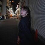 Kiki Lin Instagram - 每次最愛說，好想當個小廢物。 不知道是不是像媽媽 所以我總是把自己忙的腦子一刻不得閒 努力完成自己的期望與期盼 努力完成別人給的使命與期待 在這裡面覺得每天都有未完待續的煩惱事 都有無法選擇或選擇不了的事 我是個選擇困難的人 而明明總說老天自有安排 卻還是得選擇出老天的安排 沒事 當心理有太多事情無法排解時 胡言亂語總能舒坦一些些 嗯，好想當個小廢物 #圖文不符我知道