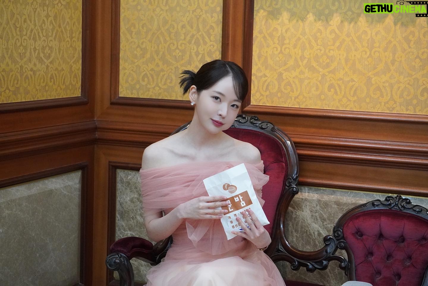Kim Chae-eun - 8.5K Likes - #아씨두리안 💞🫧