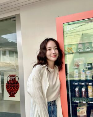 Kim Chae-eun Instagram - 😛🌸