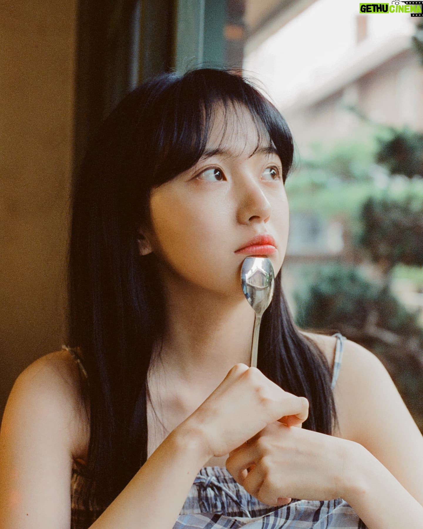 Kim Chae-eun - 8.1K Likes -