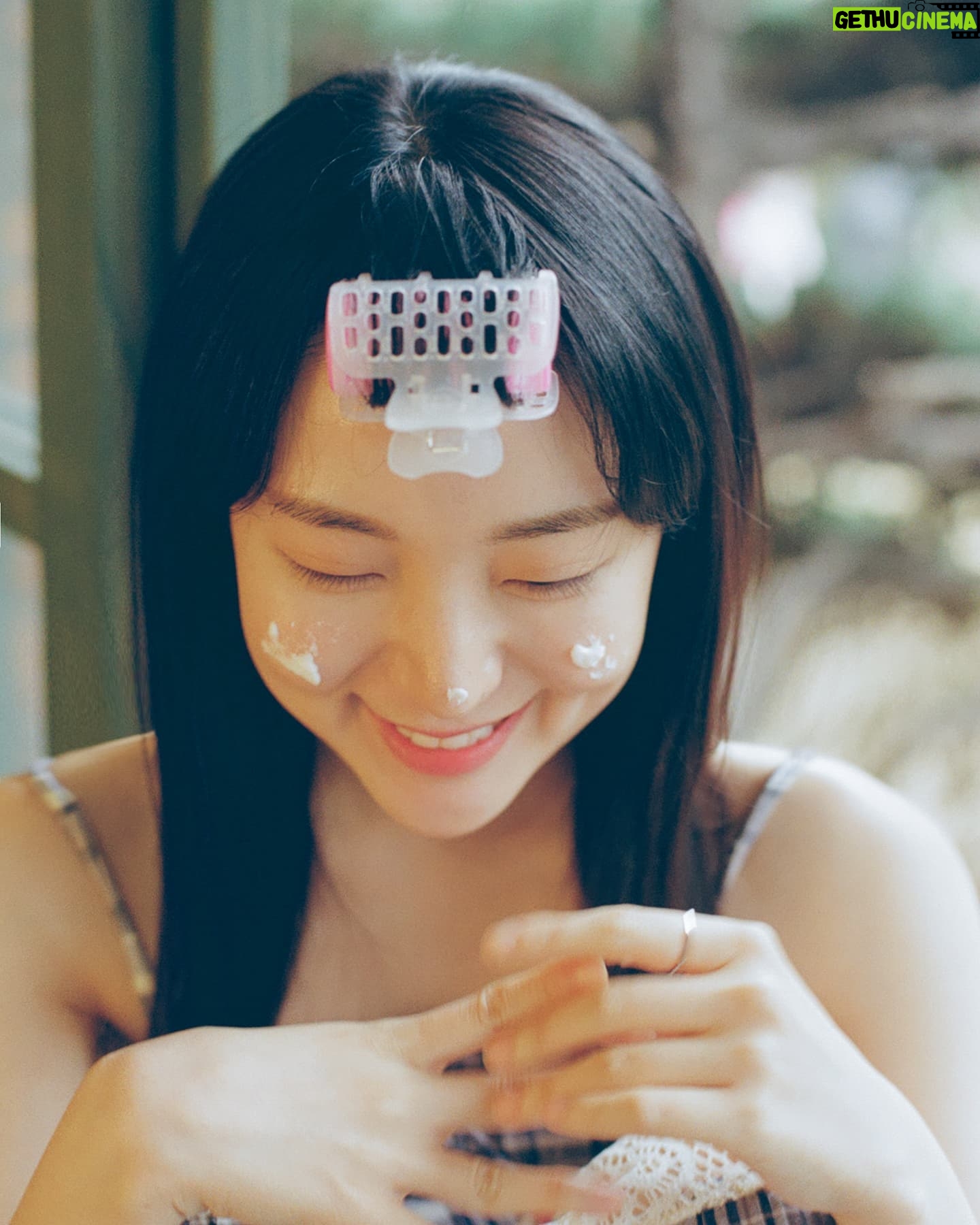 Kim Chae-eun - 8.1K Likes -