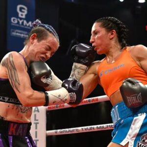 Kim Clavel Instagram - Une 19 ième victoire hier soir au Casino de Montréal!!!  

Je veux prendre le temps de remercier toute mon équipe. Vous êtes précieux: coaches, préparateurs physiques, masso , physio , partenaires d’entrainement , cutman , commanditaires , relationniste et promoteur, vous êtes tous et chacun un membre important de la Team Clavel! 

Merci à tous les gens qui de près ou de loin sont là pour m’encourager! Je prends le temps de tous vous lire à mon rythme, vous me faites sourire😃 et m’encourager à poursuivre mes rêves. 

Amis.es , famille et fans, merci à vous de croire en moi et de me soutenir dans ma carrière professionnelle qui , je sais , est loin d’être un long fleuve tranquille. J’ai confiance qu’avec la persévérance , la résilience et le travail acharné, je vais réussir à atteindre mes objectifs!  Après 2 combats de 10 rounds,  il est temps pour moi de prendre un moment de repos afin de revenir chargée à block pour le bel automne qui nous attend! Bon été à tous ☀️☀️☀️

📸 @bernardbrault 

#boxing #womenboxing #groupeYM #lightflyweight #montreal #femaleathlete #everlast