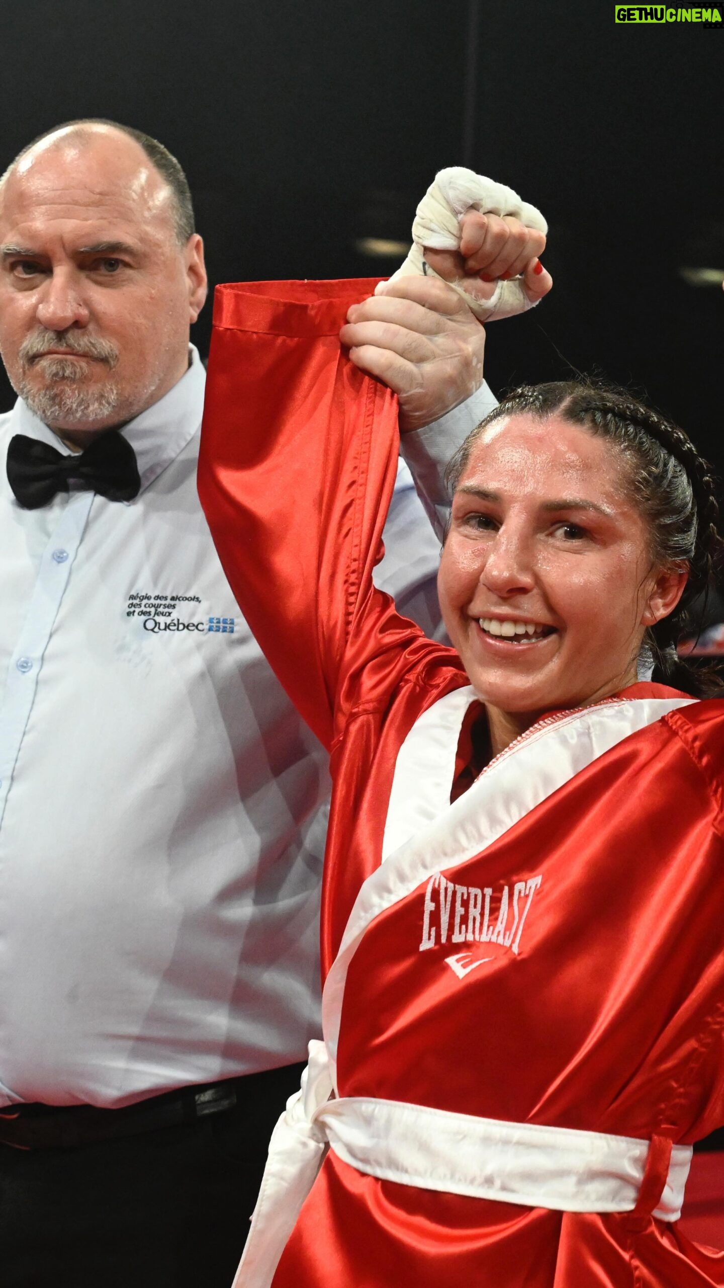 Kim Clavel - 2.1K Likes - MI-MOUCHE | 10 rounds
🥊 KIM CLAVEL (@kimklavel) VS FARA EL BOUSAIRI GARCIA (@farah_elbousairi)
Kim Clavel remporte son combat par décision majoritaire! 🎉
#GroupeYM