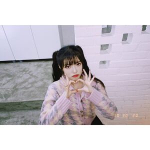 Kim Ha-ram Instagram - 새초롬하게🐰