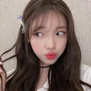 Kim Ha-ram Instagram - 🤍
