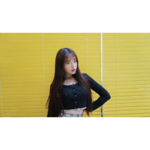 Kim Ha-ram Instagram - 🤍🦋💙