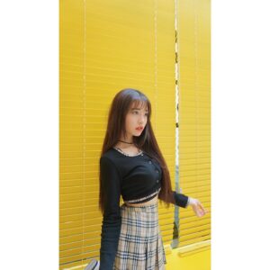 Kim Ha-ram Instagram - 🤍🦋💙