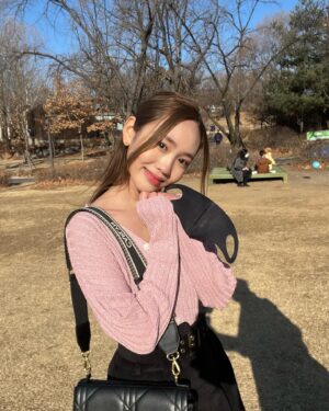 Kim Ji-young Instagram - 🤍⛄️#칼린