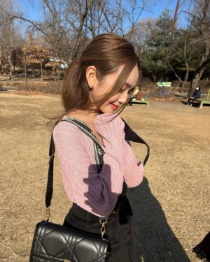 Kim Ji-young Instagram - 🤍⛄️#칼린