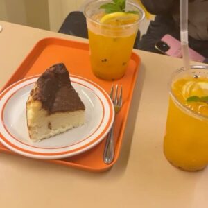 Kim Ji-young Instagram - 우리 만나는날 = 맛있는거 먹는날