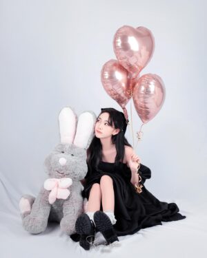 Kim Ji-young Instagram - 🖤🐰💗