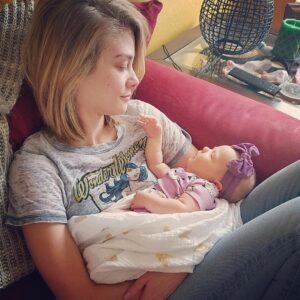 Kim Matula Instagram - I’m an auntie again! Welcome to the world sweet baby Brooklyn 🤗 #msbrooklynthebeautiful