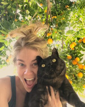 Kim Matula Instagram - 🍊🍊🍊#buffythecat