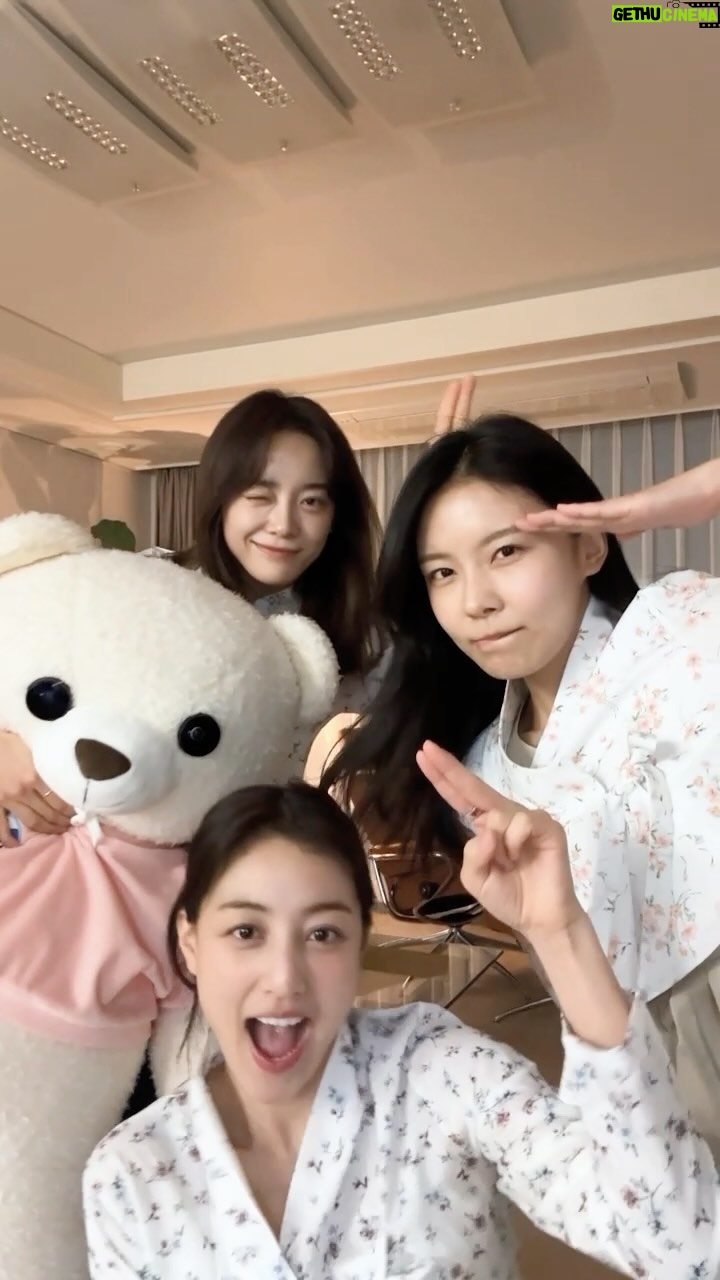 Kim Na-young - 1.6 Million Likes - Girlās Night In with #ź¹ģøģ #ź¹ėģš
#ķøģģ“ģ¤ #TWICE
#ģ§ķØ #JIHYO