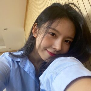 Kim Na-young Instagram - 😊