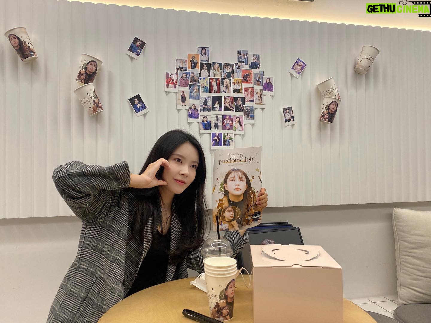 Kim Na-young - 7.6K Likes - Happy Nayoung Day
매ė
ėŖØėź° ģ§ģ¬ģ¼ė” ģ¶ķķ“ģ¤ģ ė묓 ź³ ė§ģģšā¤ļø
ķģ ģ¬ėģ¼ė” ź°ėģ°¬ 11ģ 23ģ¼ ė§ė¤ģ“주ģ
ģ ź°ģ¬ķ©ėė¤