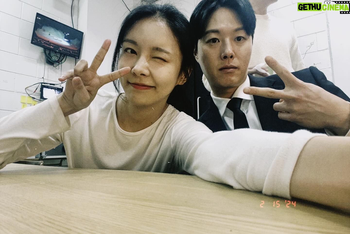 Kim Na-young - 5.6K Likes - -
ģ°ź·¹ 'ķė³µģ ģ°¾ģģ'
2023.12.05-2024.02.18
ķė³µģ ģ°¾ģģ넼 ģ¬ėķ“주ģ ė§ģ ź“ź°ė¶ė¤ź» ģ§ģ¬ģ¼ė” ź°ģ¬ė립ėė¤
āķė³µģ ģ°¾ėź² ģėė¼, 깨ė«ė ź±°ėė¼ā ė¼ė ź·¹ģ¤ ėģ¬ģ²ė¼
ģ°ė¦¬ģ ģ¶ģ ģ“ėģė ķė³µģ 씓ģ¬ķ©ėė¤
ģ¢ģģķ,ģ¢ģ ėė£,ģ¢ģ ģ¤ķ
ė¶ė¤ź³¼ ķØź» ķ ģģė¤ėź²ģ“ ģ ź²ė ź°ģ„ ķ° ķė³µģ“ģģµėė¤
ķė³µģ ģģź²ė¤ģ ģ°ģģ¼ė” ģ“루ģ“ģ”ė¤ź³ ģź°ķ“ģ
ģ°ė¦¬ė ģ¢
ģ¢
ģģ ķė³µė¤ģ ėģ¹ź³ ģ“ģź°ėė°,
ģź°ķģ§ėŖ»ķė ź²ė¤ģ ķė³µģ“ ģØģ“ģė¤ėź²ģ ģģ§ė§ģøģā£ļø
ķė³µģ ģ°¾ģģė ģ°ģ§ģ“넼 ģź°ķė ģģģ ė§ģģ²ė¼ ģ ė§ģģģė ģ¤ė«ėģ ėØź²Øģ§ź²ź°ģµėė¤
āź°ėģ±ģøź². ź·øė ź² ė ģ¼ģ ź·øė ź² ėėź±°ėź¹.ā