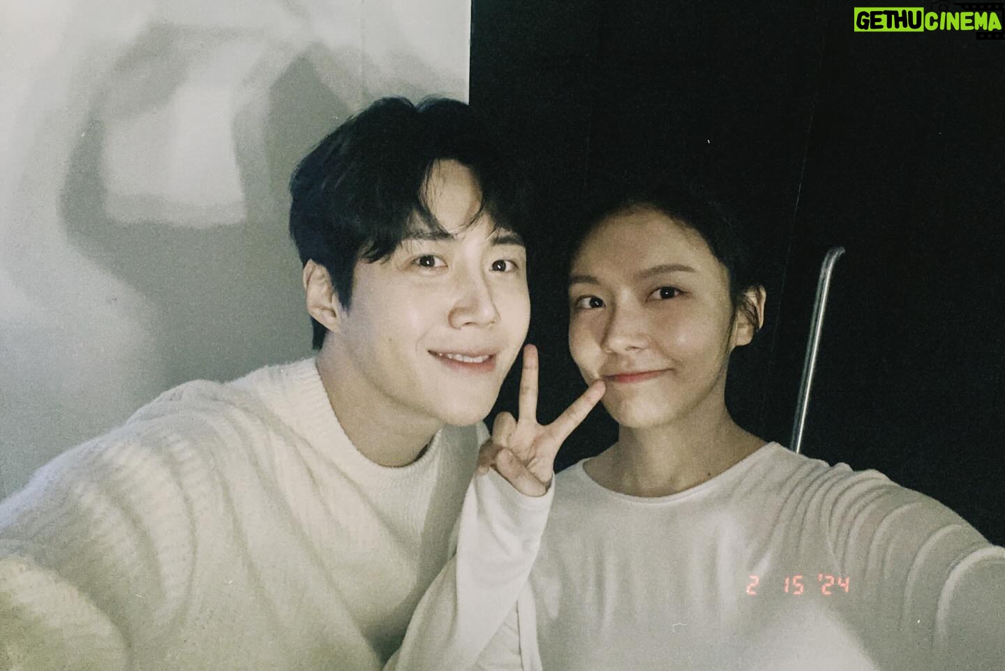 Kim Na-young - 5.6K Likes - -
ģ°ź·¹ 'ķė³µģ ģ°¾ģģ'
2023.12.05-2024.02.18
ķė³µģ ģ°¾ģģ넼 ģ¬ėķ“주ģ ė§ģ ź“ź°ė¶ė¤ź» ģ§ģ¬ģ¼ė” ź°ģ¬ė립ėė¤
āķė³µģ ģ°¾ėź² ģėė¼, 깨ė«ė ź±°ėė¼ā ė¼ė ź·¹ģ¤ ėģ¬ģ²ė¼
ģ°ė¦¬ģ ģ¶ģ ģ“ėģė ķė³µģ 씓ģ¬ķ©ėė¤
ģ¢ģģķ,ģ¢ģ ėė£,ģ¢ģ ģ¤ķ
ė¶ė¤ź³¼ ķØź» ķ ģģė¤ėź²ģ“ ģ ź²ė ź°ģ„ ķ° ķė³µģ“ģģµėė¤
ķė³µģ ģģź²ė¤ģ ģ°ģģ¼ė” ģ“루ģ“ģ”ė¤ź³ ģź°ķ“ģ
ģ°ė¦¬ė ģ¢
ģ¢
ģģ ķė³µė¤ģ ėģ¹ź³ ģ“ģź°ėė°,
ģź°ķģ§ėŖ»ķė ź²ė¤ģ ķė³µģ“ ģØģ“ģė¤ėź²ģ ģģ§ė§ģøģā£ļø
ķė³µģ ģ°¾ģģė ģ°ģ§ģ“넼 ģź°ķė ģģģ ė§ģģ²ė¼ ģ ė§ģģģė ģ¤ė«ėģ ėØź²Øģ§ź²ź°ģµėė¤
āź°ėģ±ģøź². ź·øė ź² ė ģ¼ģ ź·øė ź² ėėź±°ėź¹.ā