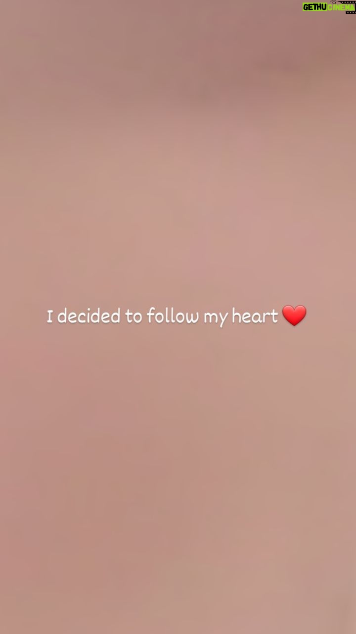 Kim Si-a - 17 Likes - ❤❤❤❤❤