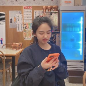 Kim Si-eun Instagram - 