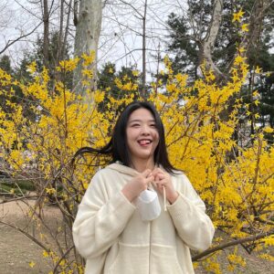 Kim Si-eun Instagram - 기부니 조하효 헤헤🤪