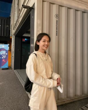 Kim Si-eun Instagram - 🍌🍌